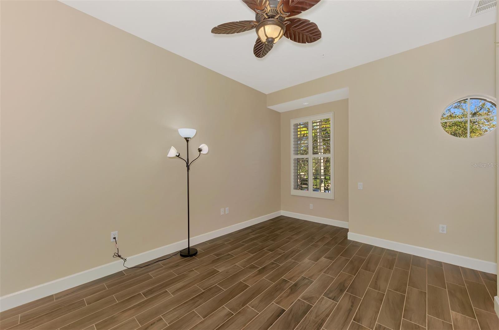 BOTANICA PARISIENNE GARDENS - Residential