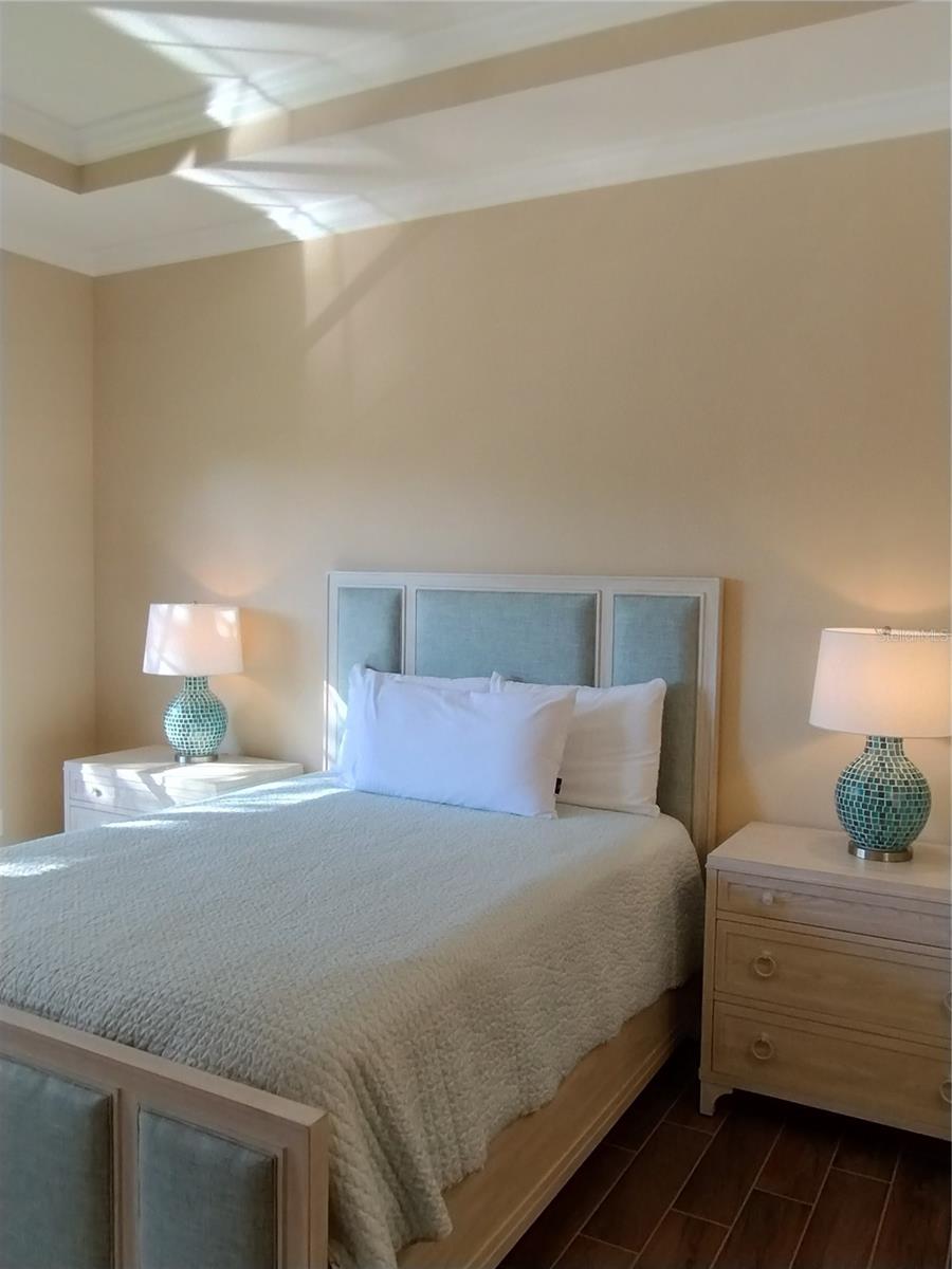 PARISIENNE GARDENS - Residential