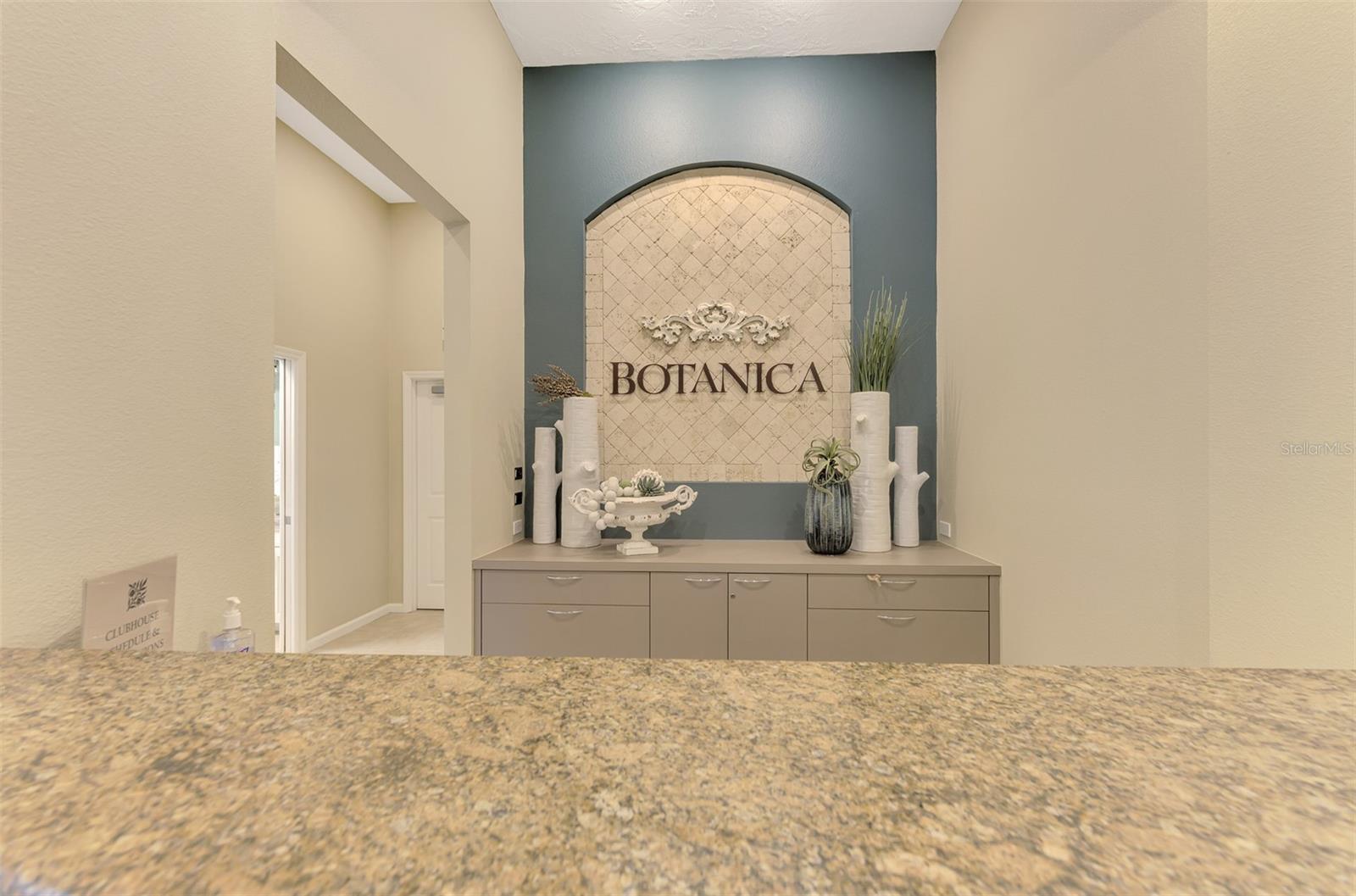 BOTANICA PARISIENNE GARDENS - Residential