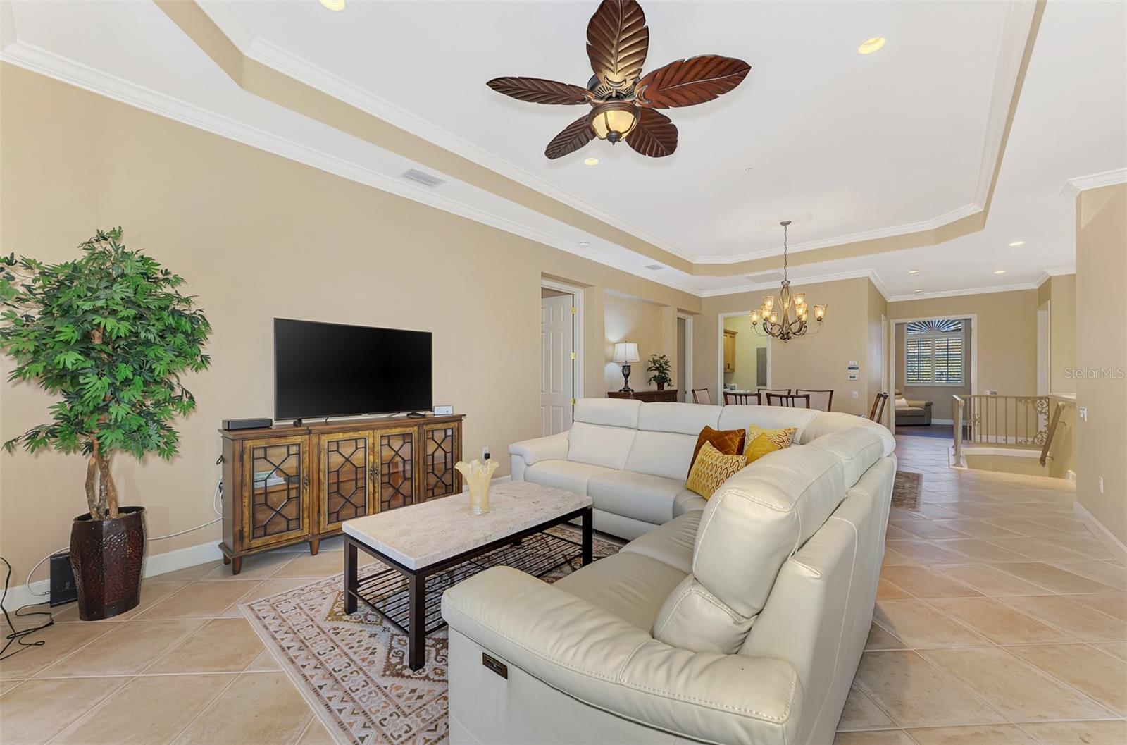 BOTANICA PARISIENNE GARDENS - Residential