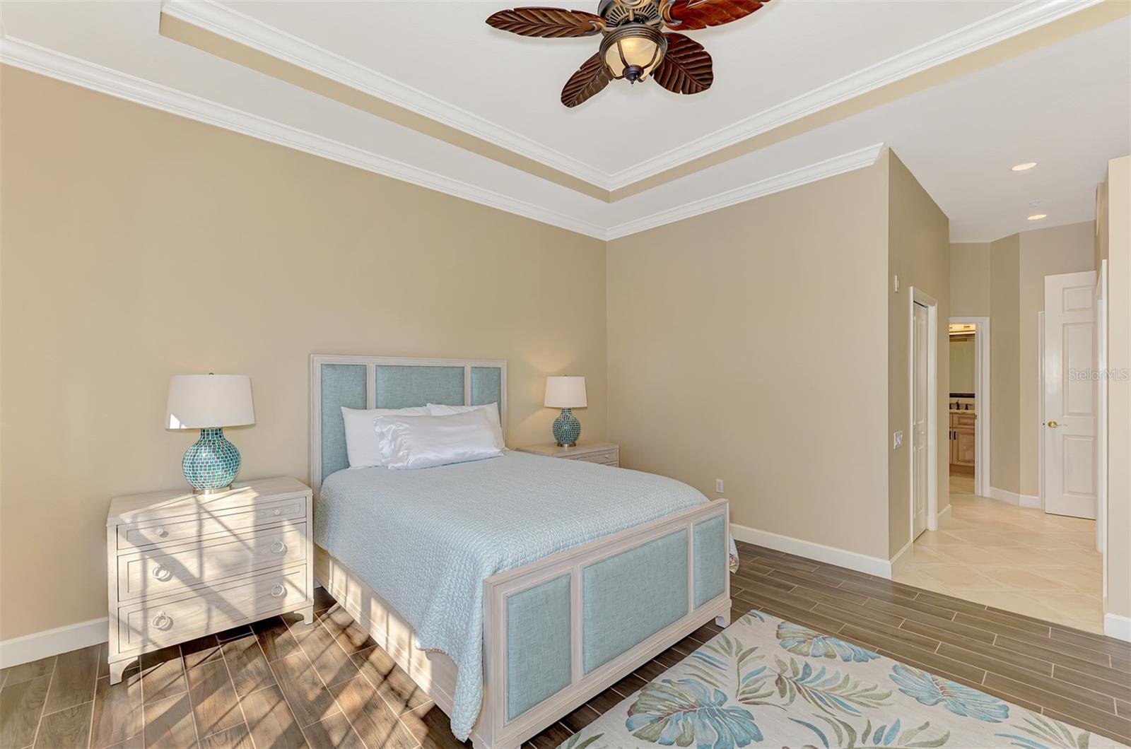 BOTANICA PARISIENNE GARDENS - Residential