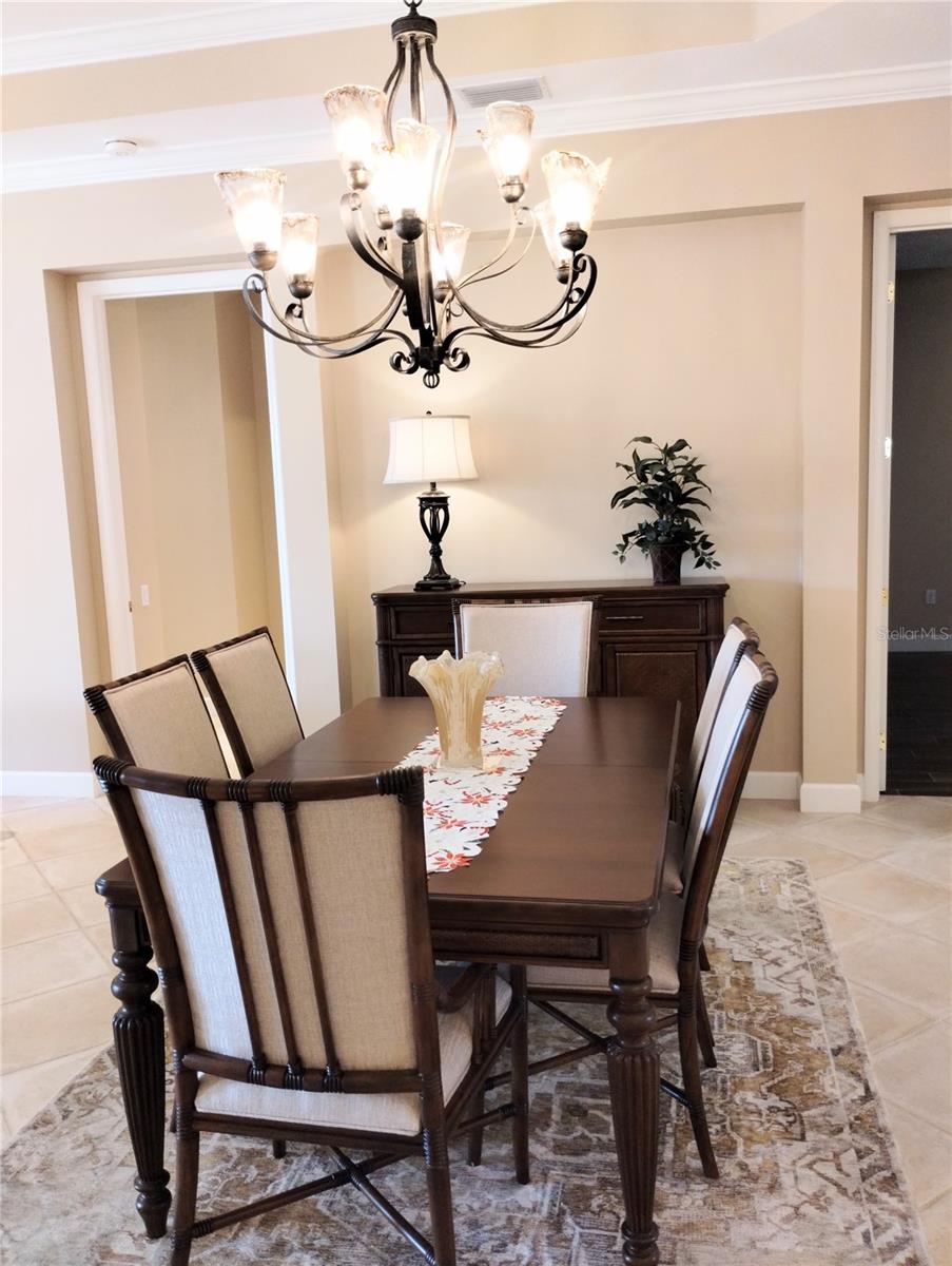 PARISIENNE GARDENS - Residential