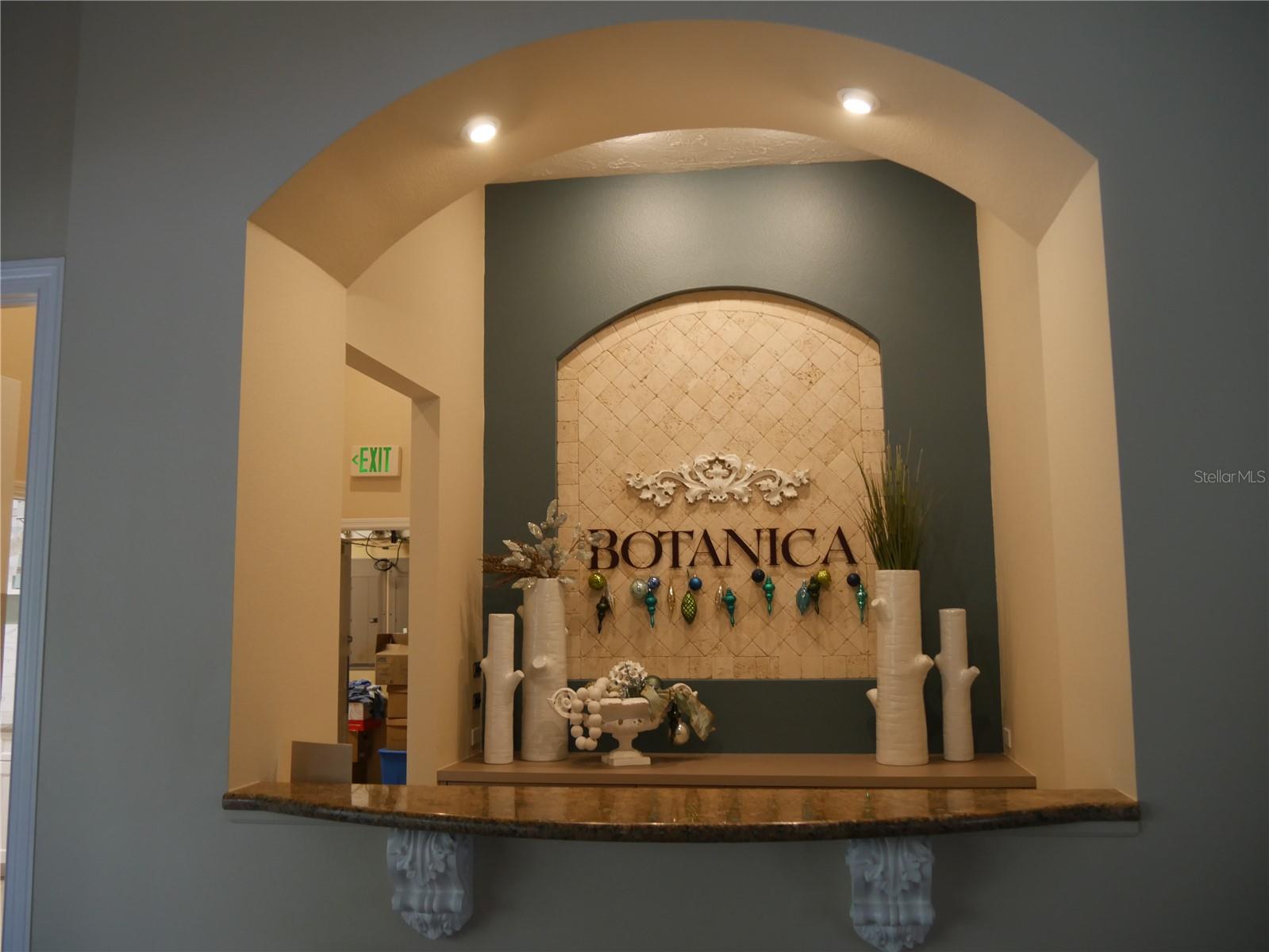 PARISIENNE GARDENS - Residential