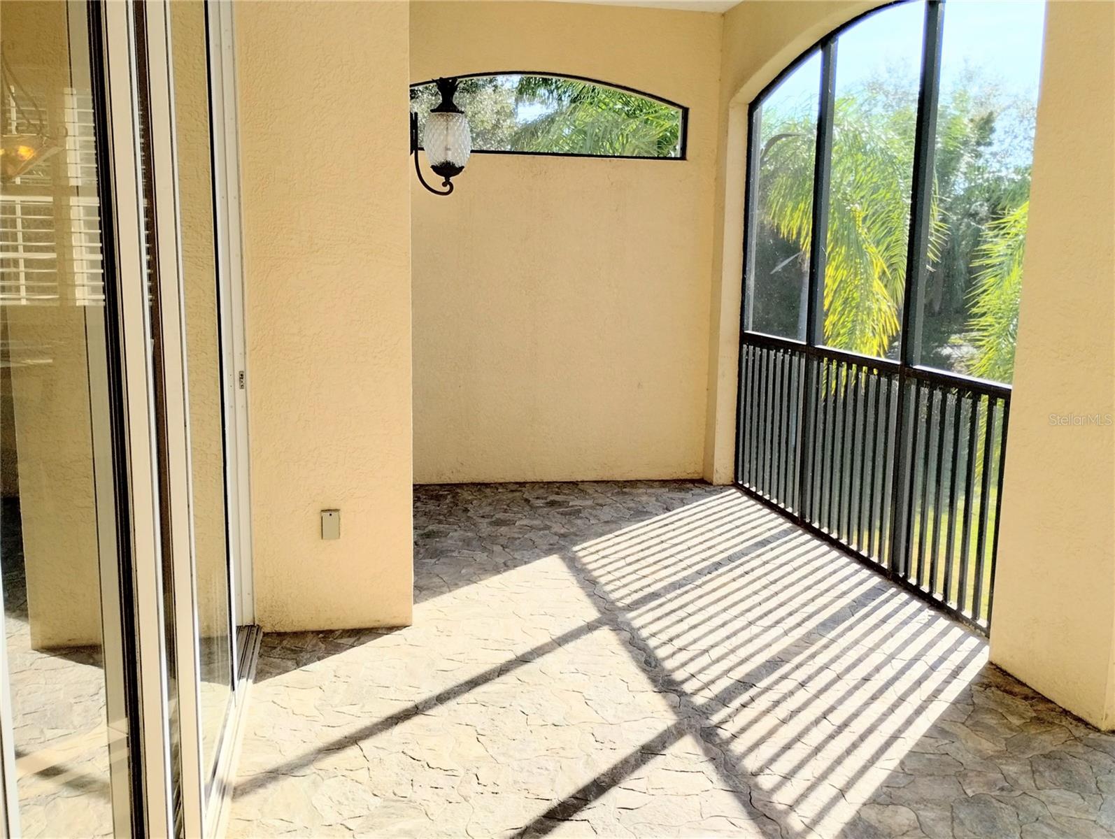 PARISIENNE GARDENS - Residential