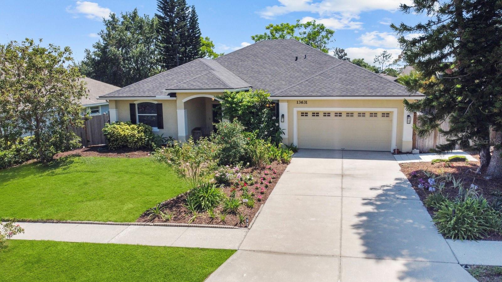 13631 VIA ROMA CIRCLE