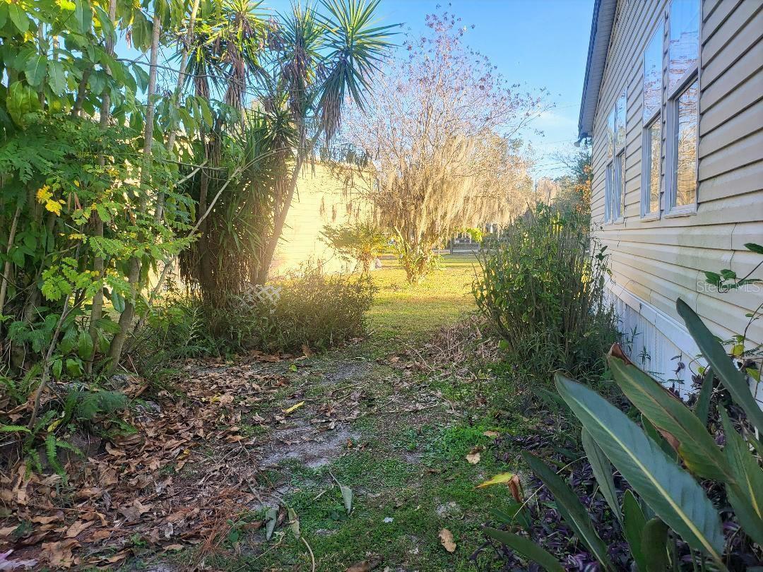 COUNTRY TRAILS PH 05 - Residential