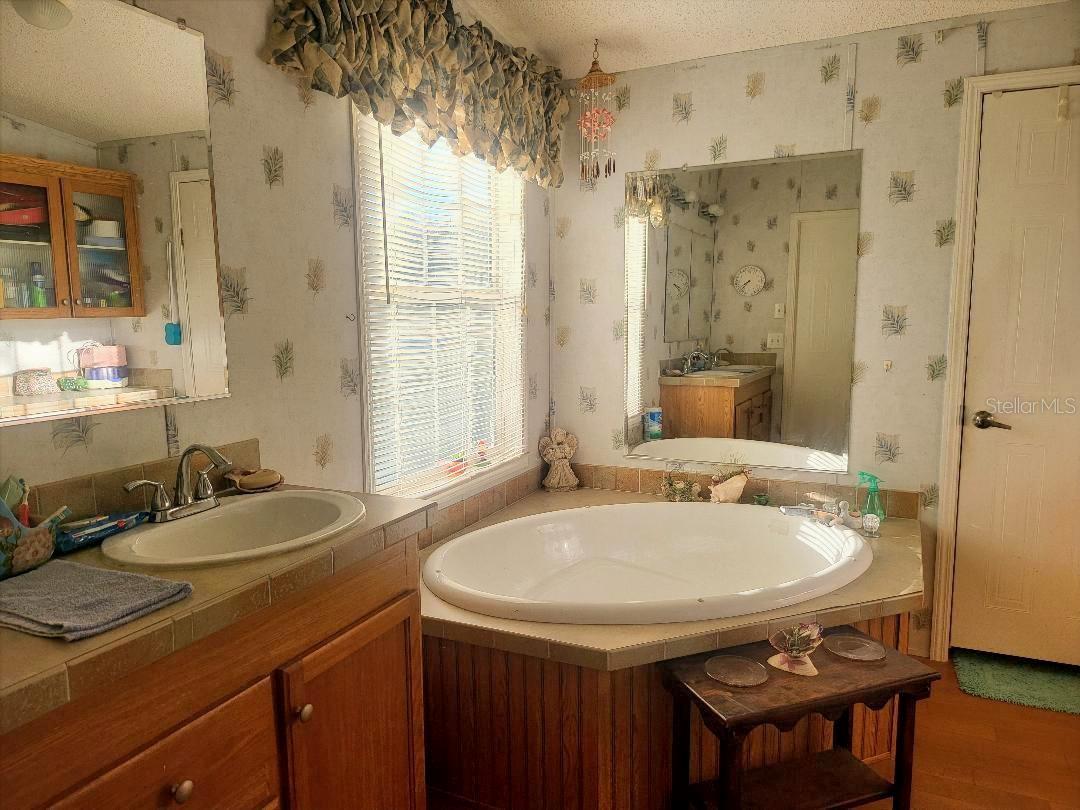 COUNTRY TRAILS PH 05 - Residential