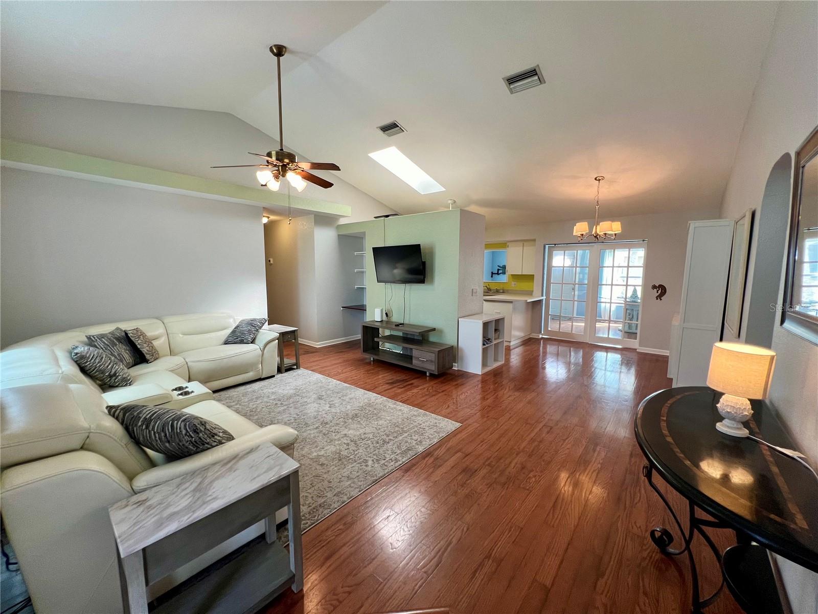 503 PHILODENDRON