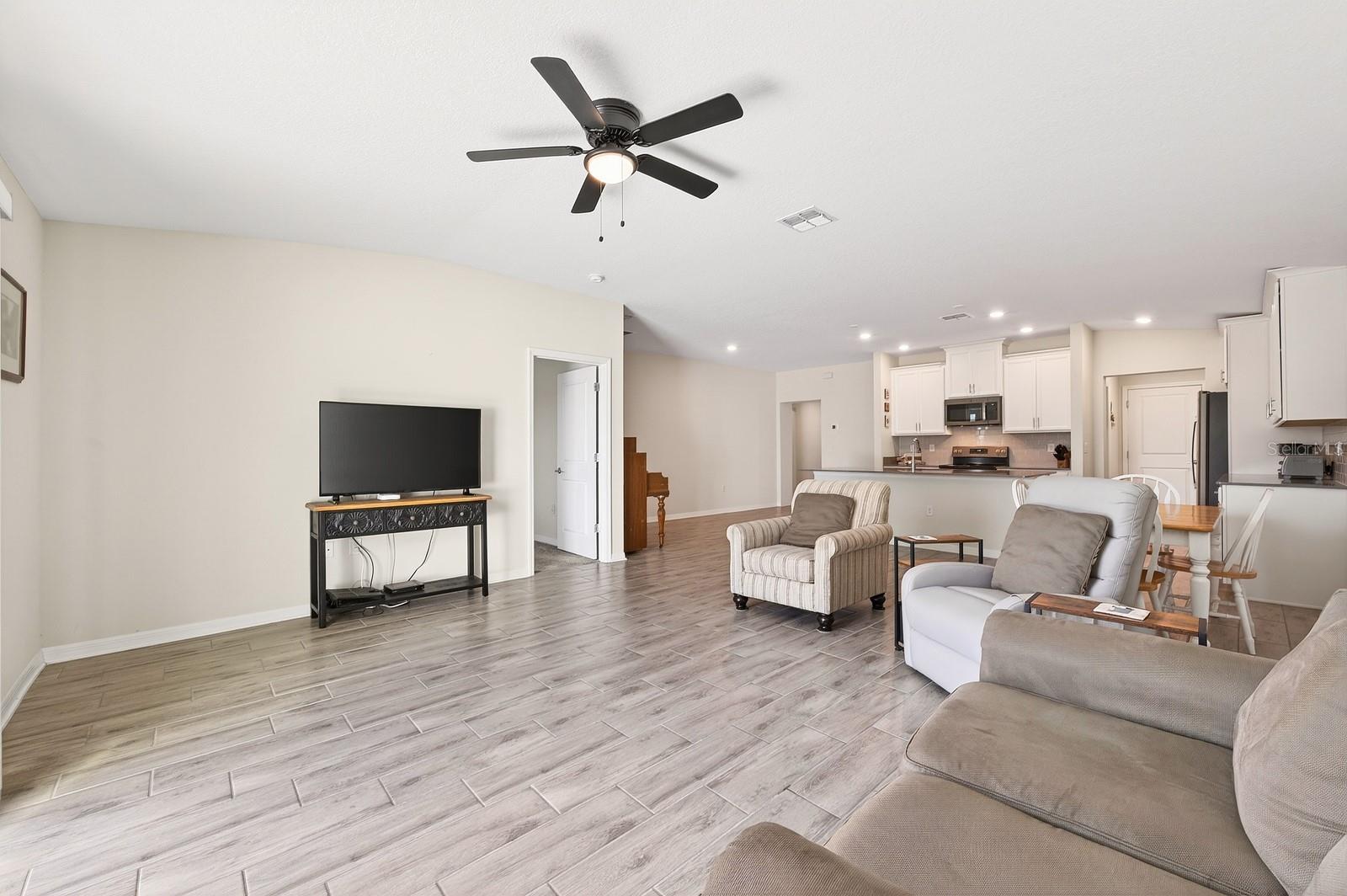 STONEYBROOK HILLS - Residential