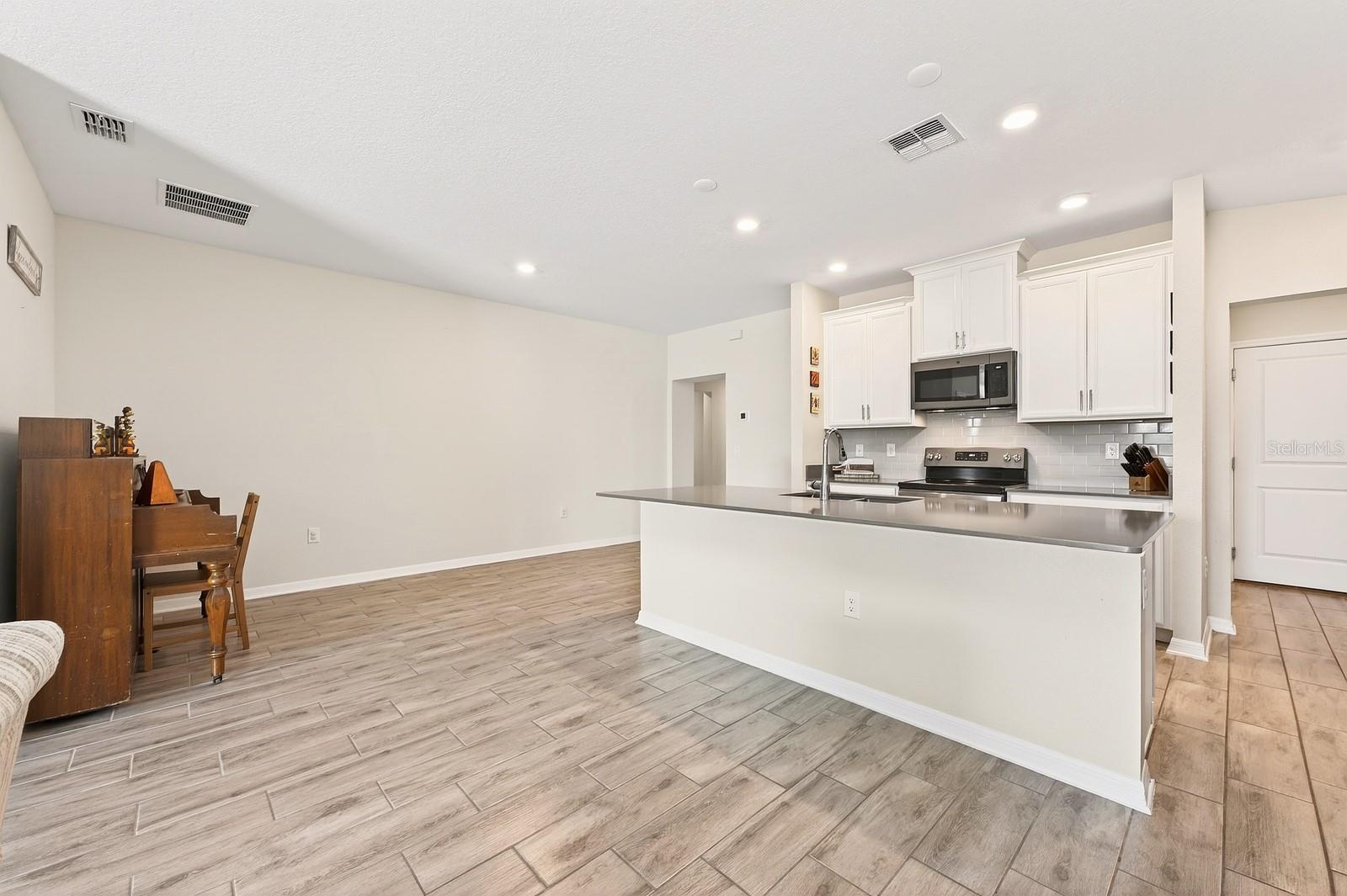 STONEYBROOK HILLS - Residential