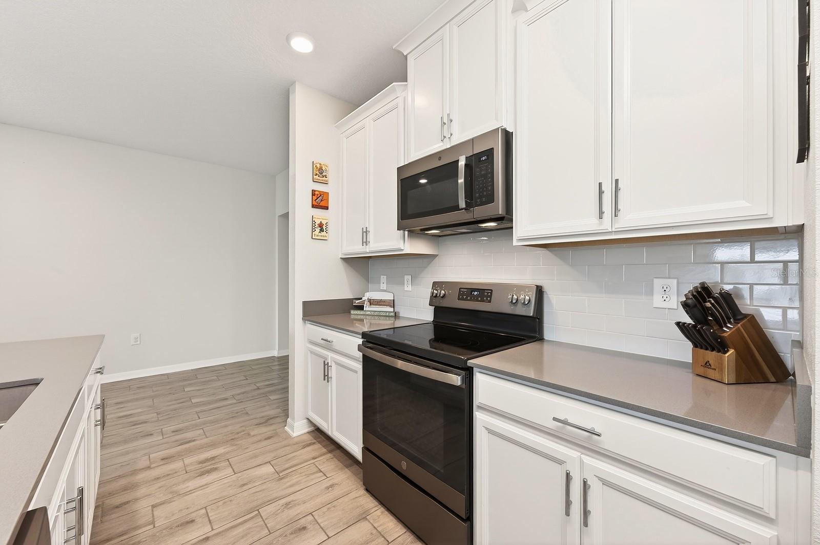 STONEYBROOK HILLS - Residential