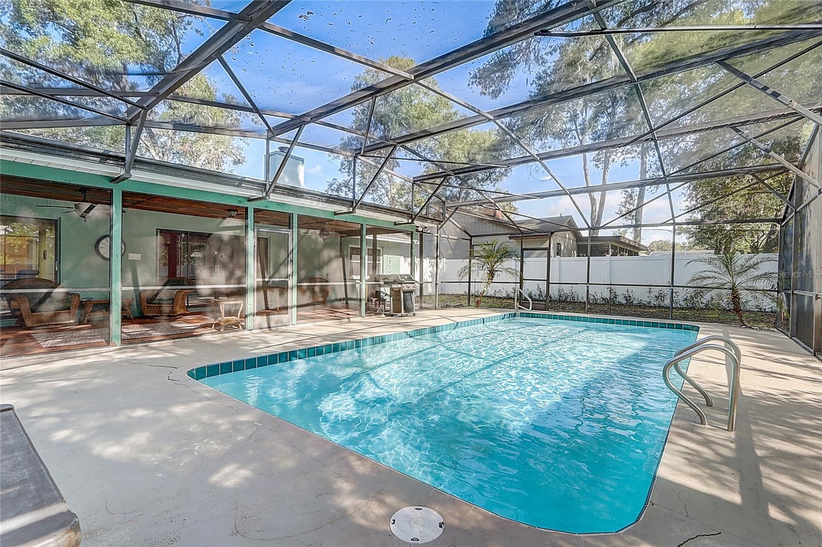 ERROL ESTATE - Residential