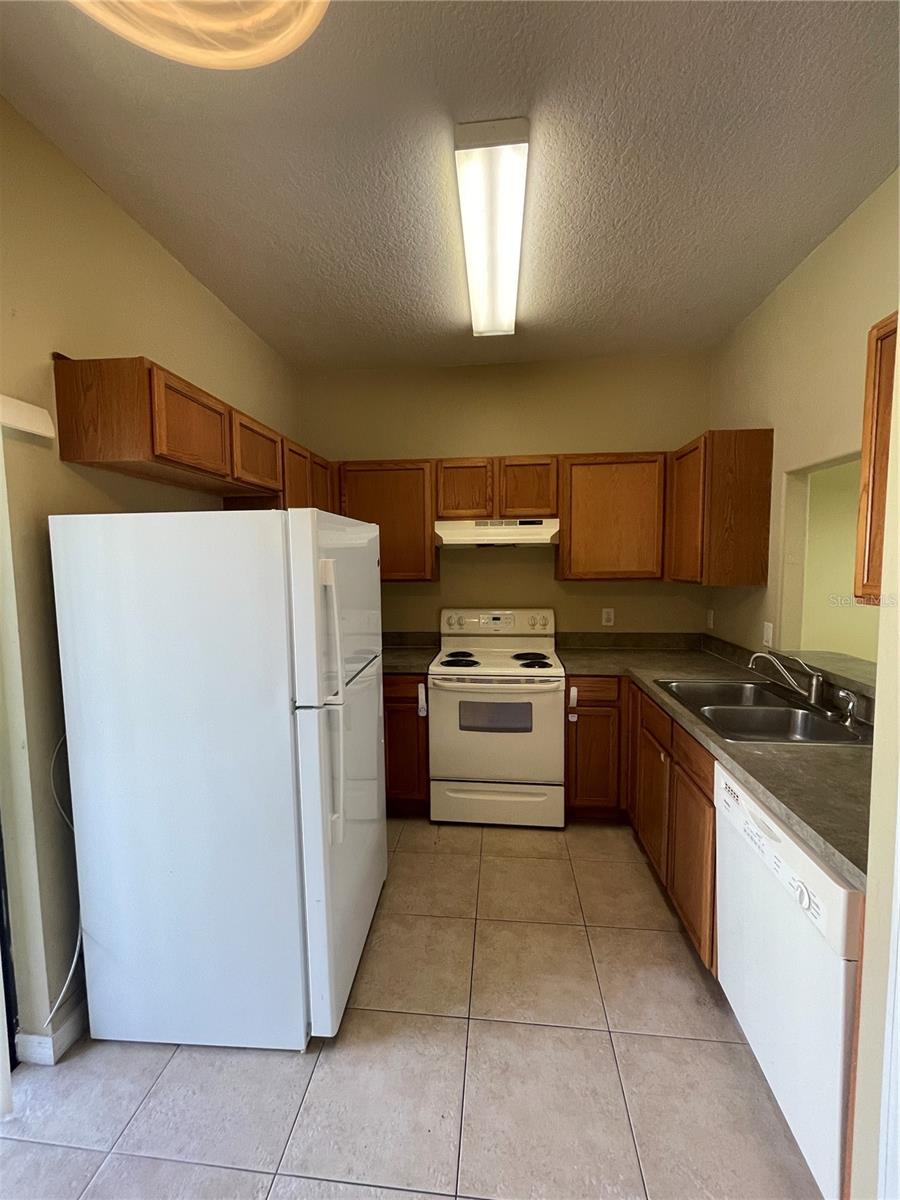 RESERVE/LAKEVIEW CONDO - Residential