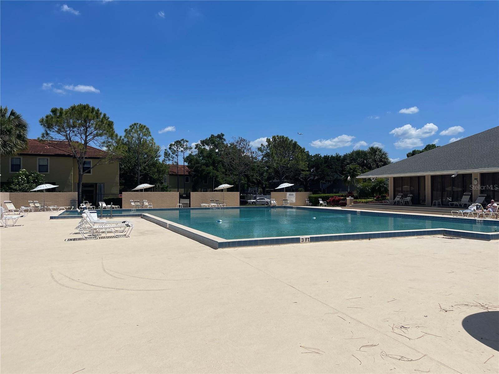 RESERVE/LAKEVIEW CONDO - Residential