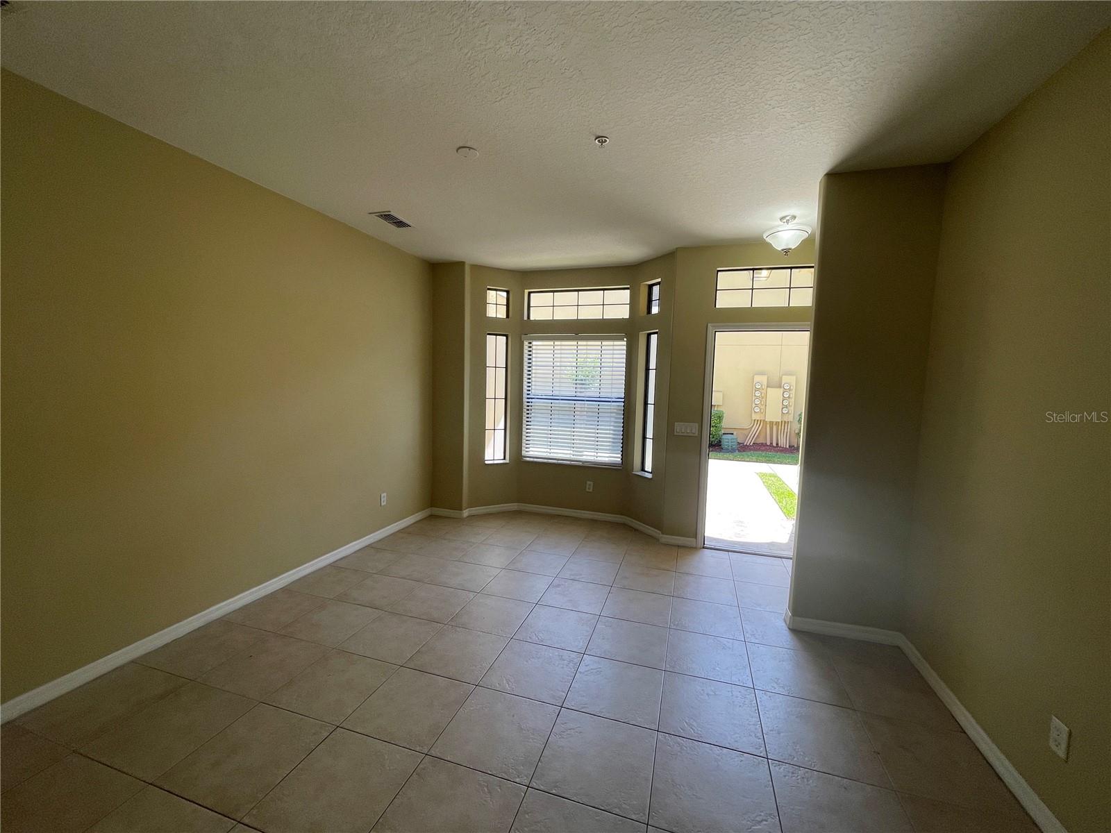 RESERVE/LAKEVIEW CONDO - Residential