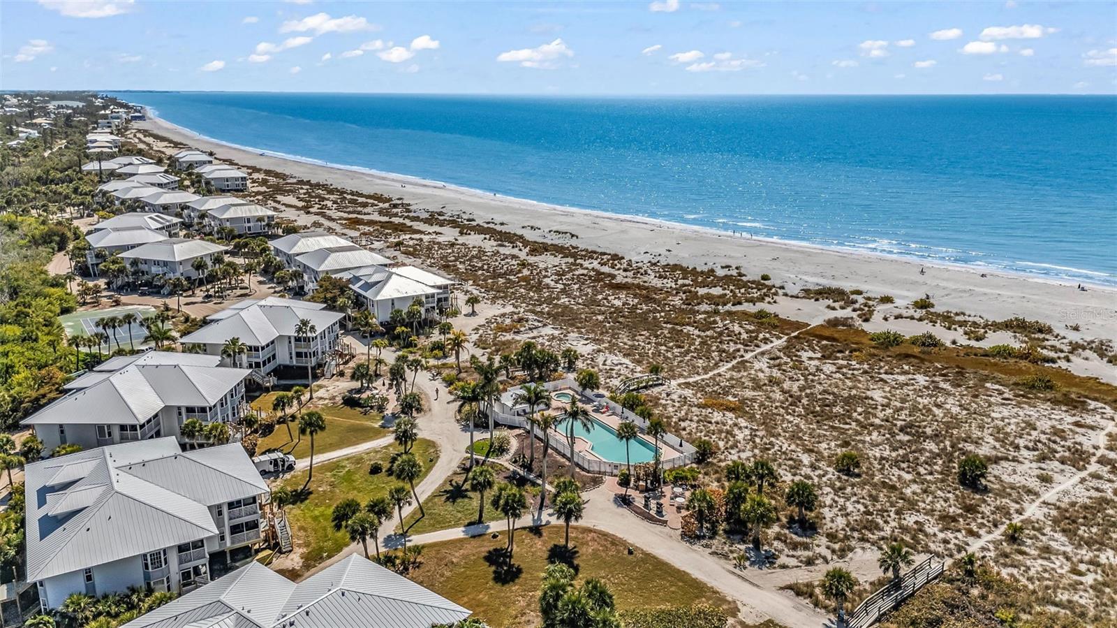 BEACH VILLAS BLDG 33 - Residential