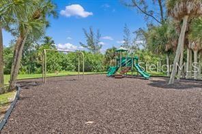 BEACH VILLAS BLDG 33 - Residential