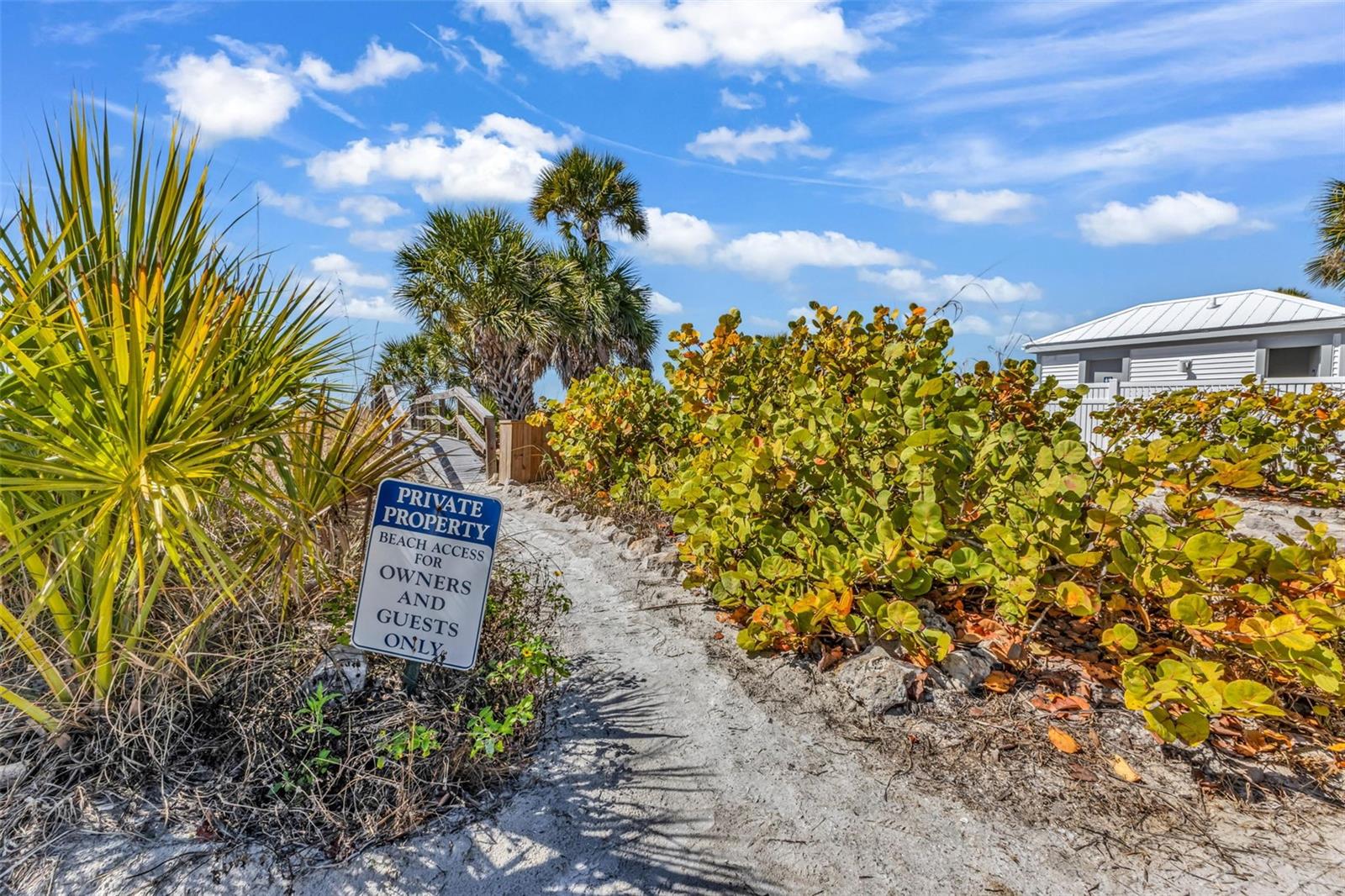 BEACH VILLAS BLDG 33 - Residential