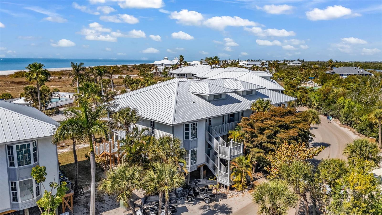 BEACH VILLAS BLDG 33 - Residential