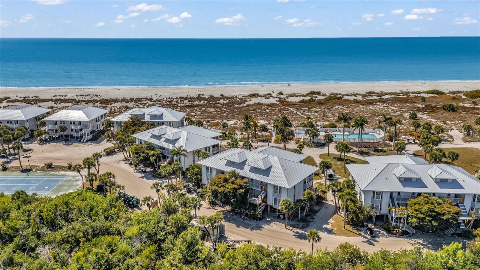 BEACH VILLAS BLDG 33 - Residential