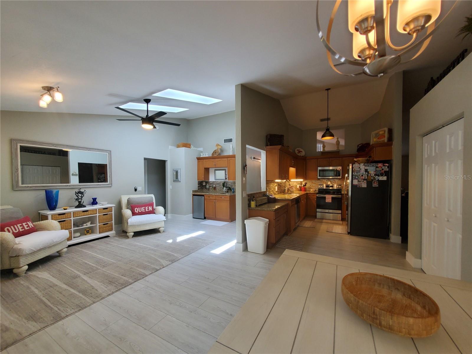 1941 SPRUCE CREEK LANDING
