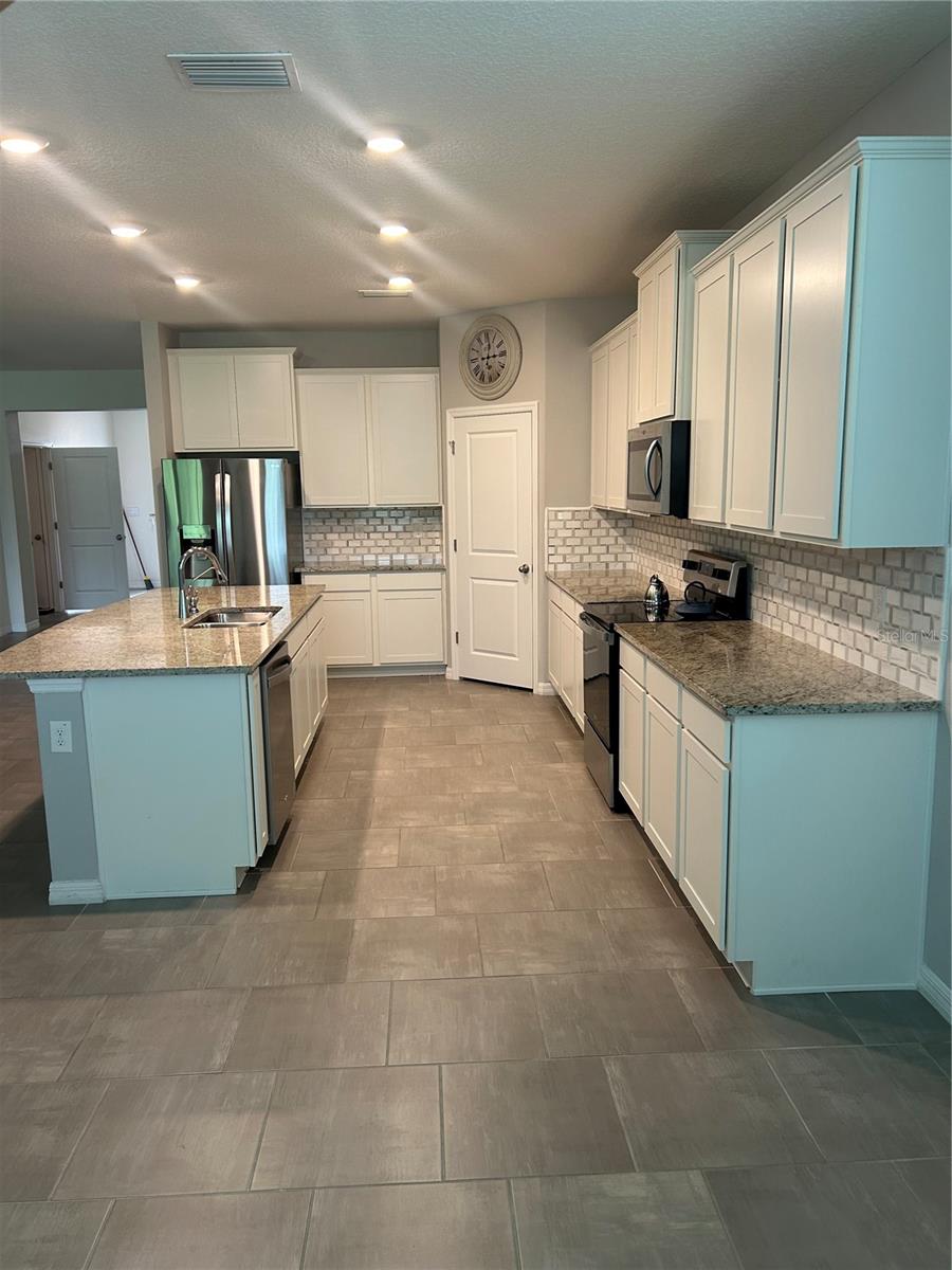 SILVERADO RANCH SUB - Residential Lease