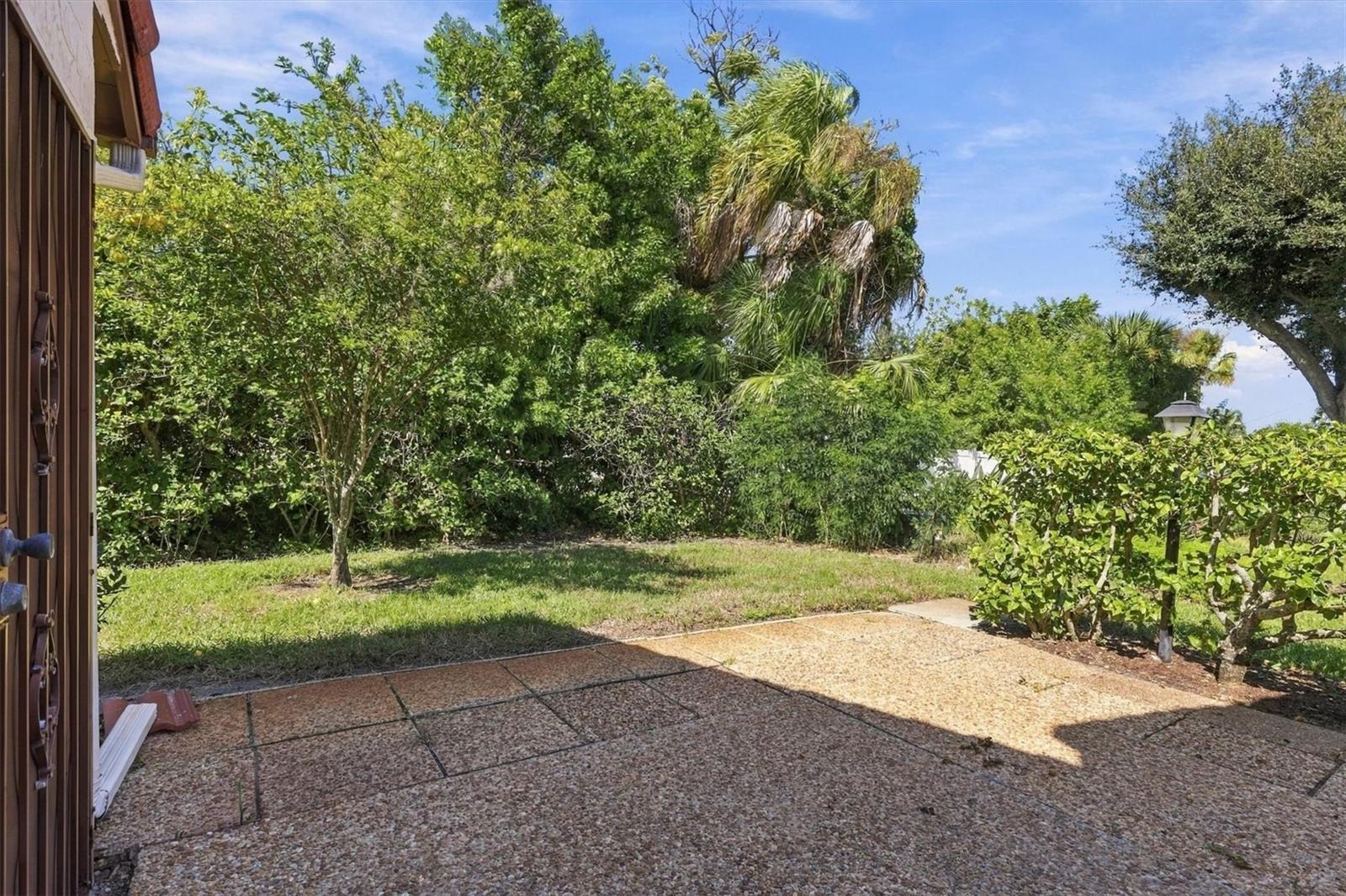 7232 LAS CASAS DRIVE 7232, SARASOTA, FL, 34243 4 7232 LAS CASAS DRIVE 7232