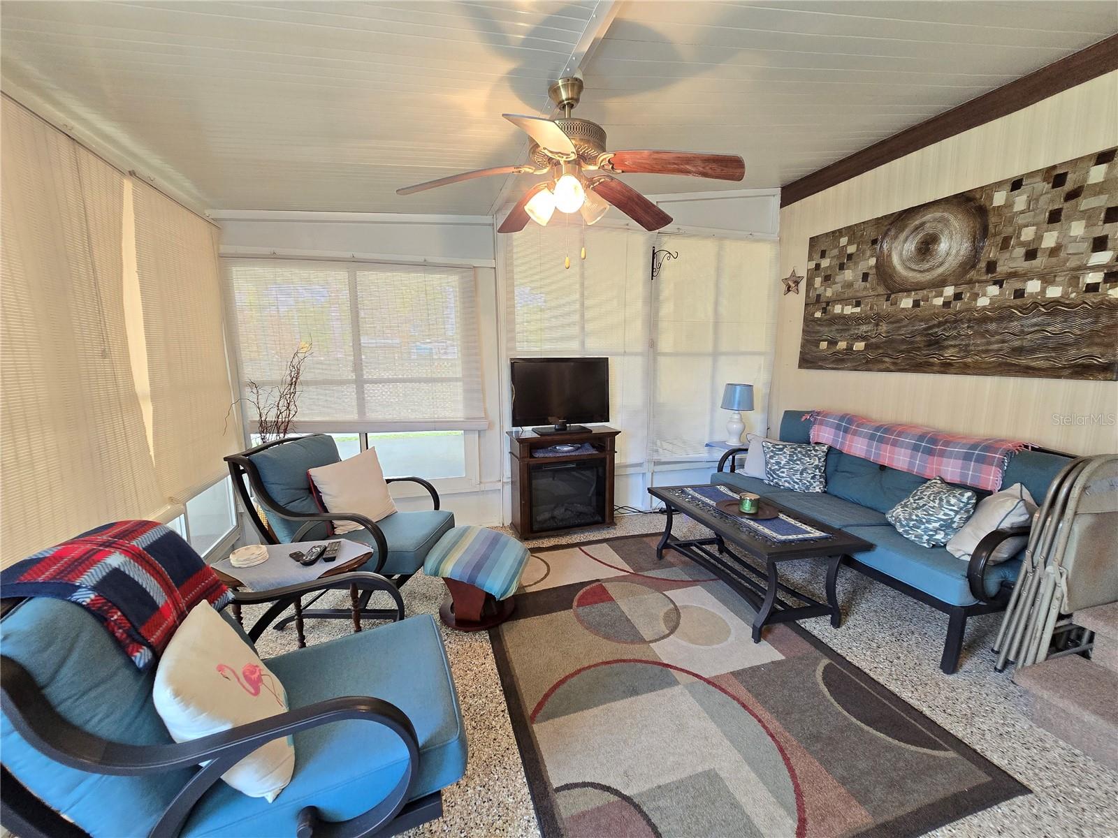 PINE GROVE PARK BLKS 11 & 12 REP - Residential