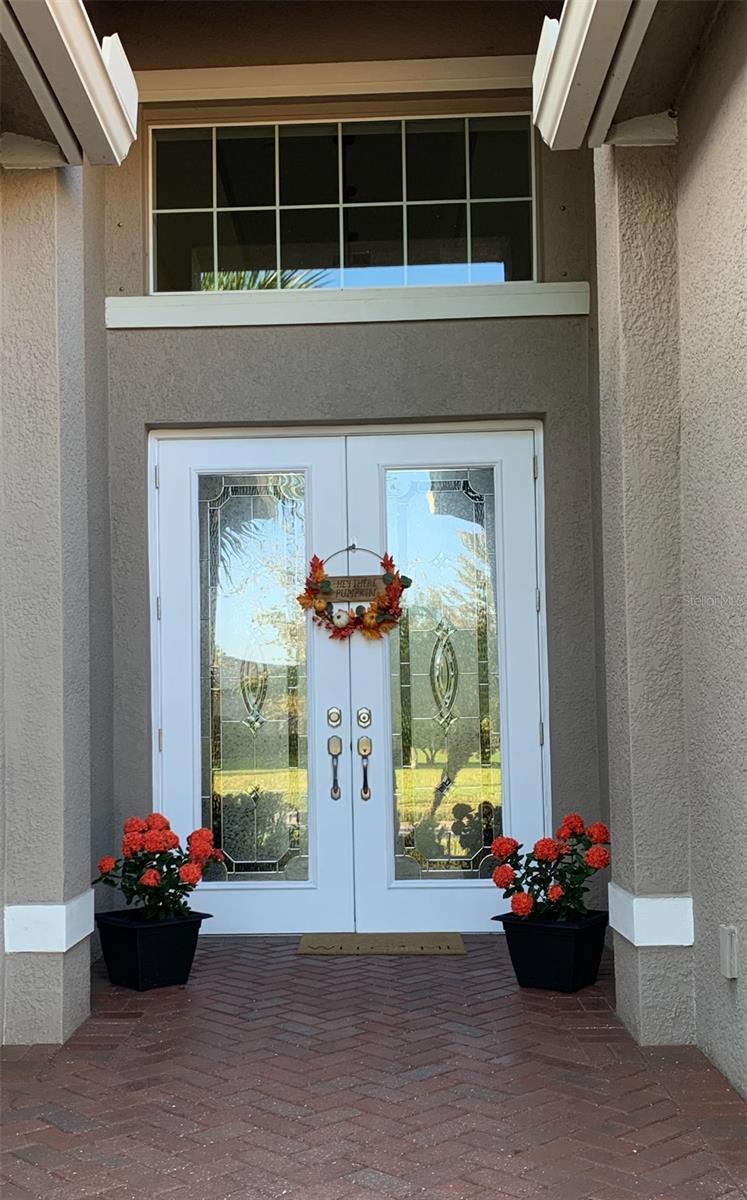 VALENCIA LAKES - Residential