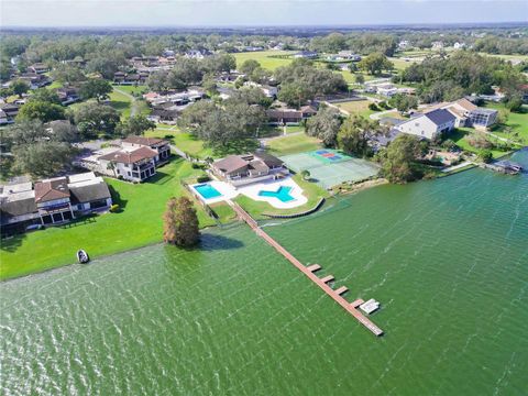 A home in LAKELAND