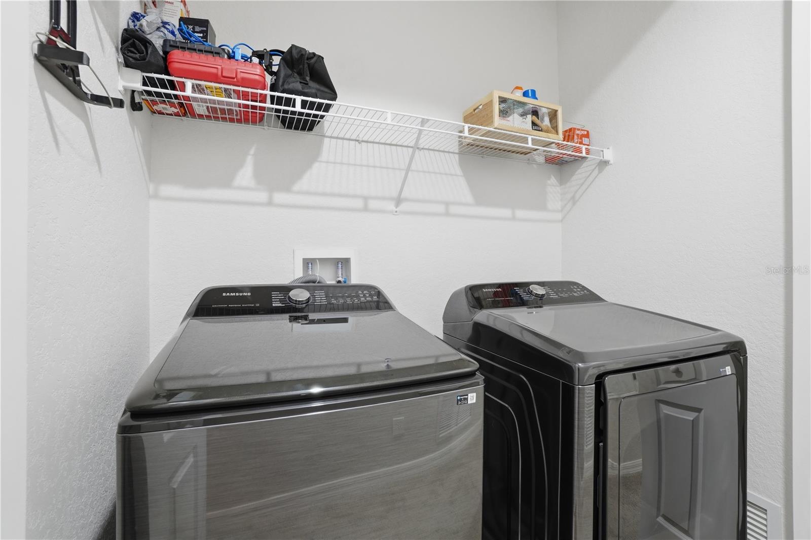 ISLES OF OVIEDO - Residential