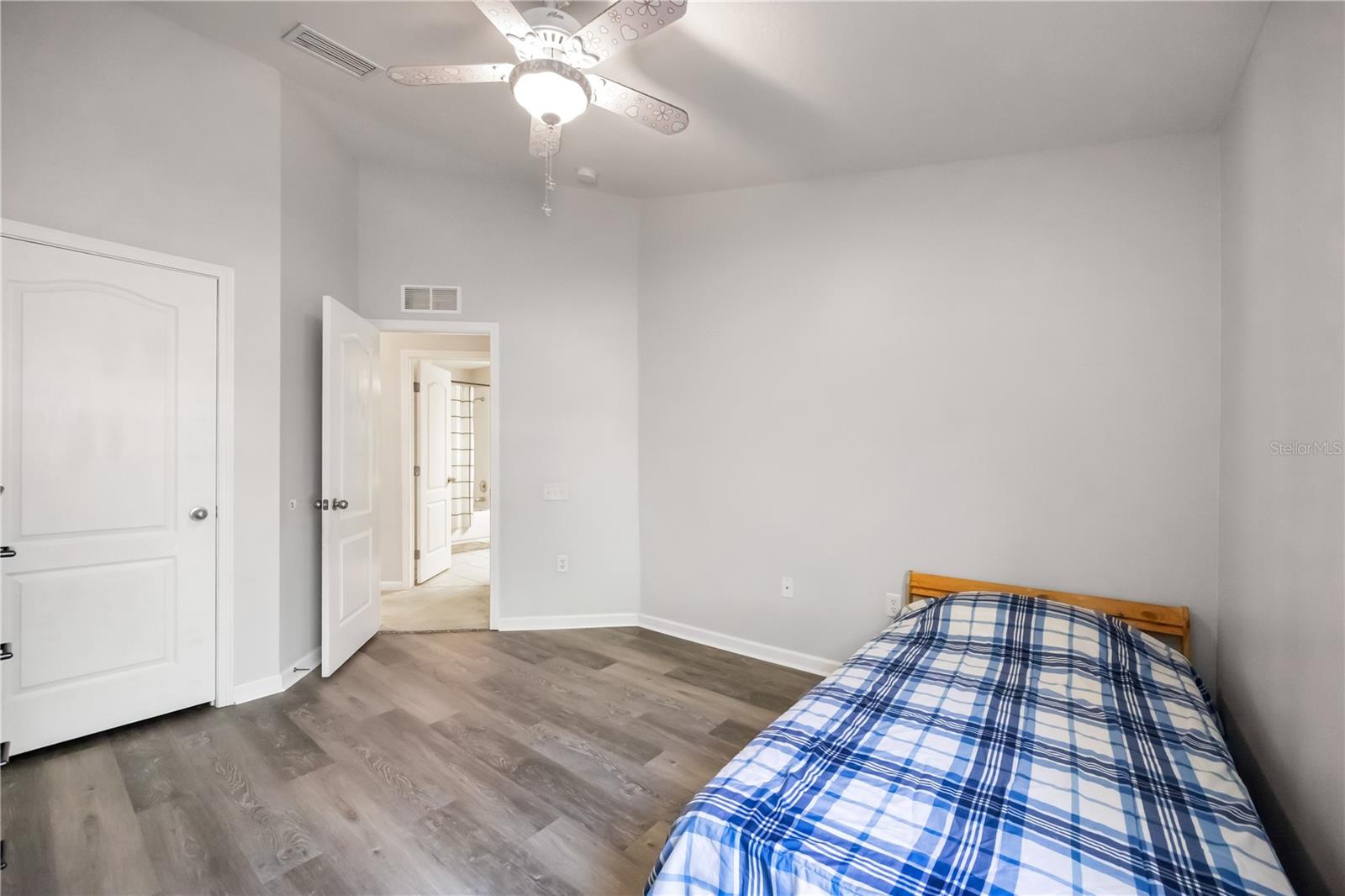 SABAL BAY PH 4 - Residential