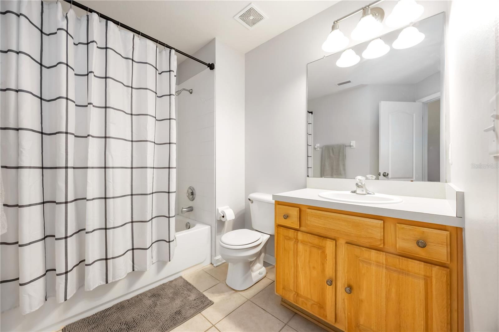 SABAL BAY PH 4 - Residential