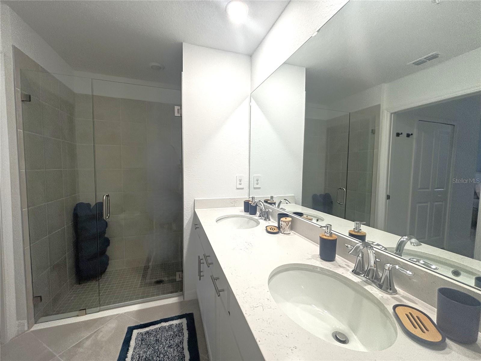 WELLEN GOLF & COUNTRY CLUB - Residential Lease