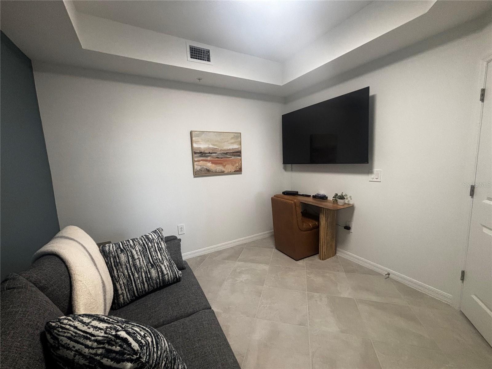 WELLEN GOLF & COUNTRY CLUB - Residential Lease