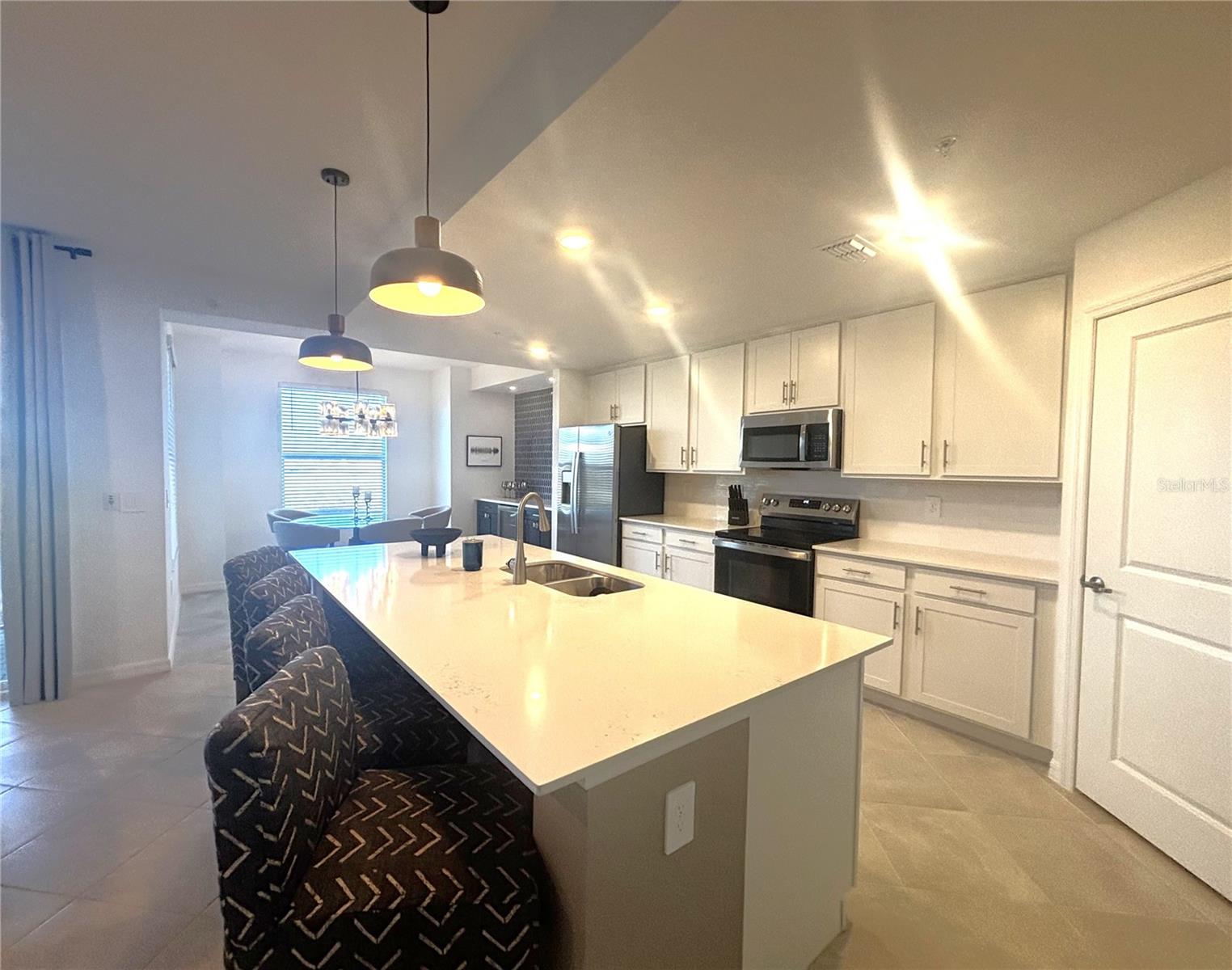 WELLEN GOLF & COUNTRY CLUB - Residential Lease