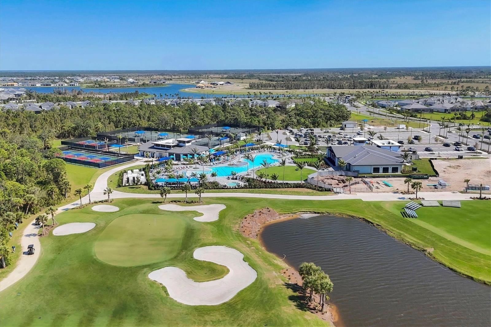 WELLEN GOLF & COUNTRY CLUB - Residential Lease