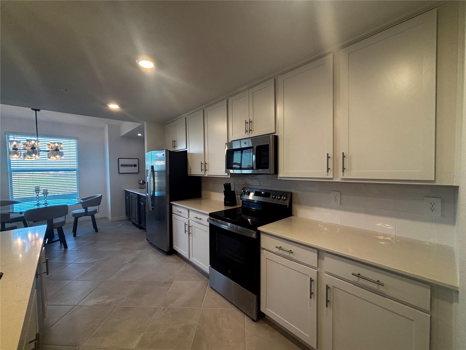 WELLEN GOLF & COUNTRY CLUB - Residential Lease