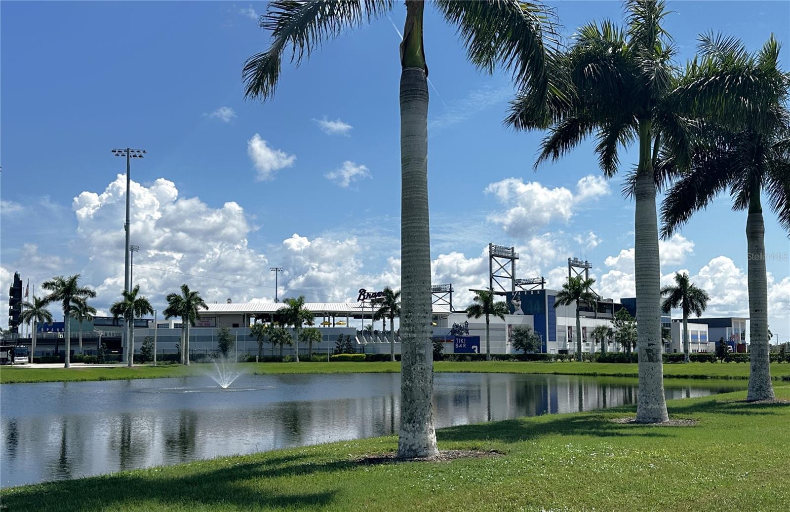 WELLEN GOLF & COUNTRY CLUB - Residential Lease