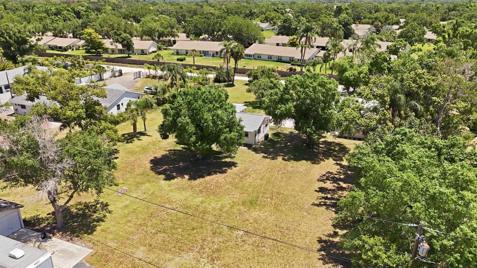 SHADY OAKS - Residential
