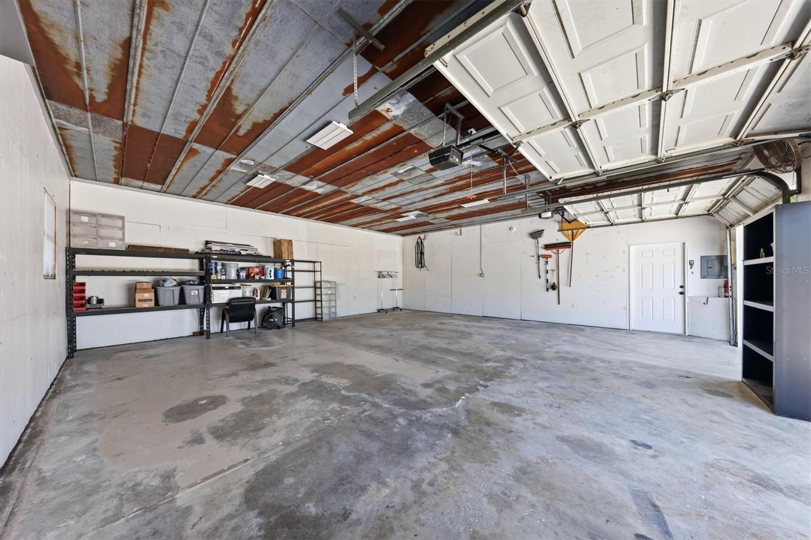 SHADY OAKS - Residential