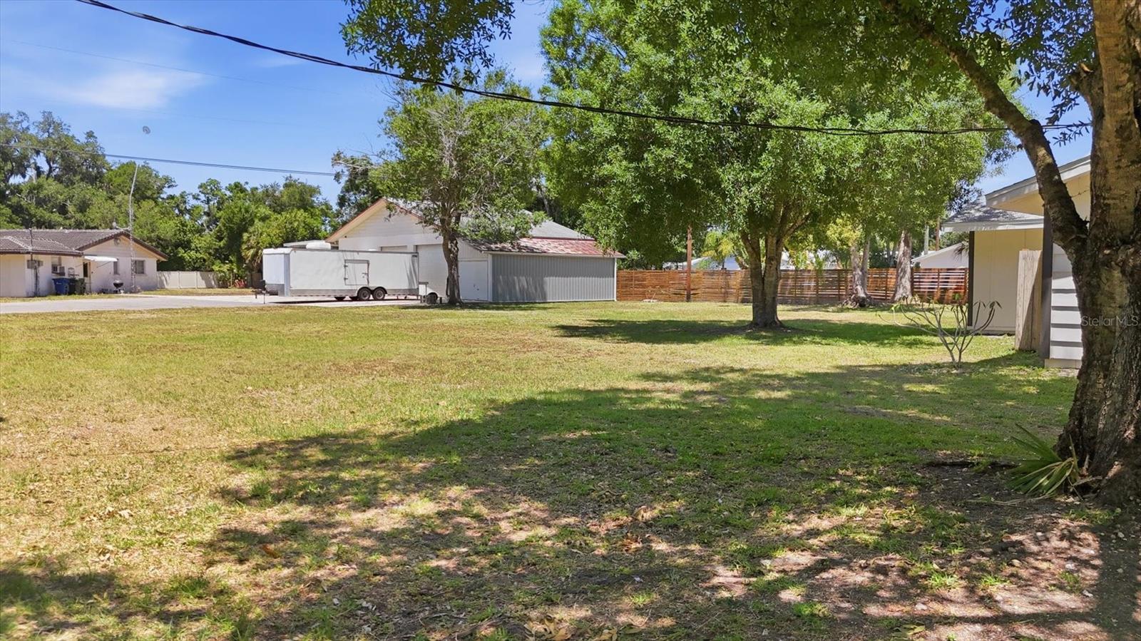 SHADY OAKS - Residential