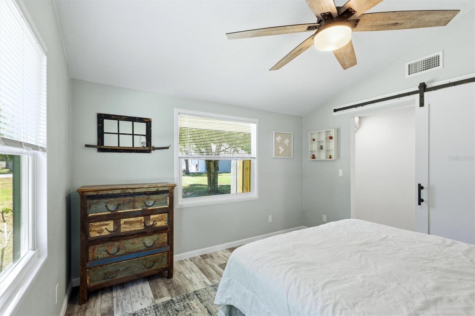 SHADY OAKS - Residential