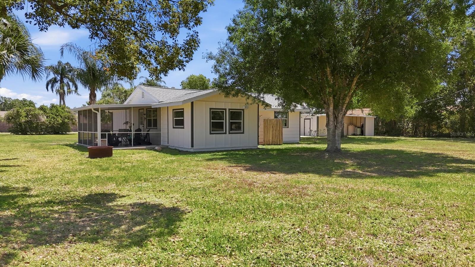 SHADY OAKS - Residential