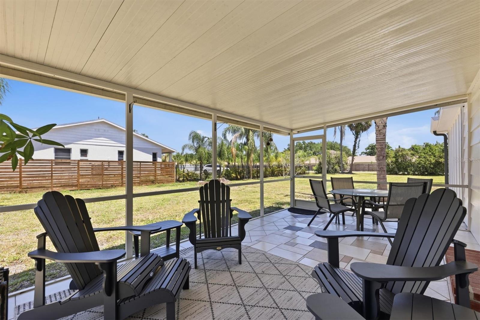 SHADY OAKS - Residential