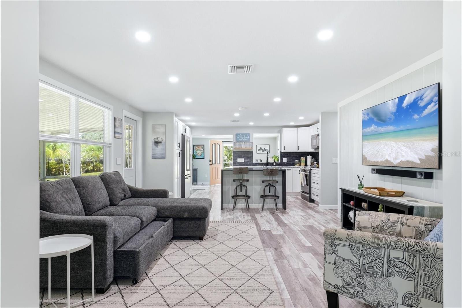 SHADY OAKS - Residential