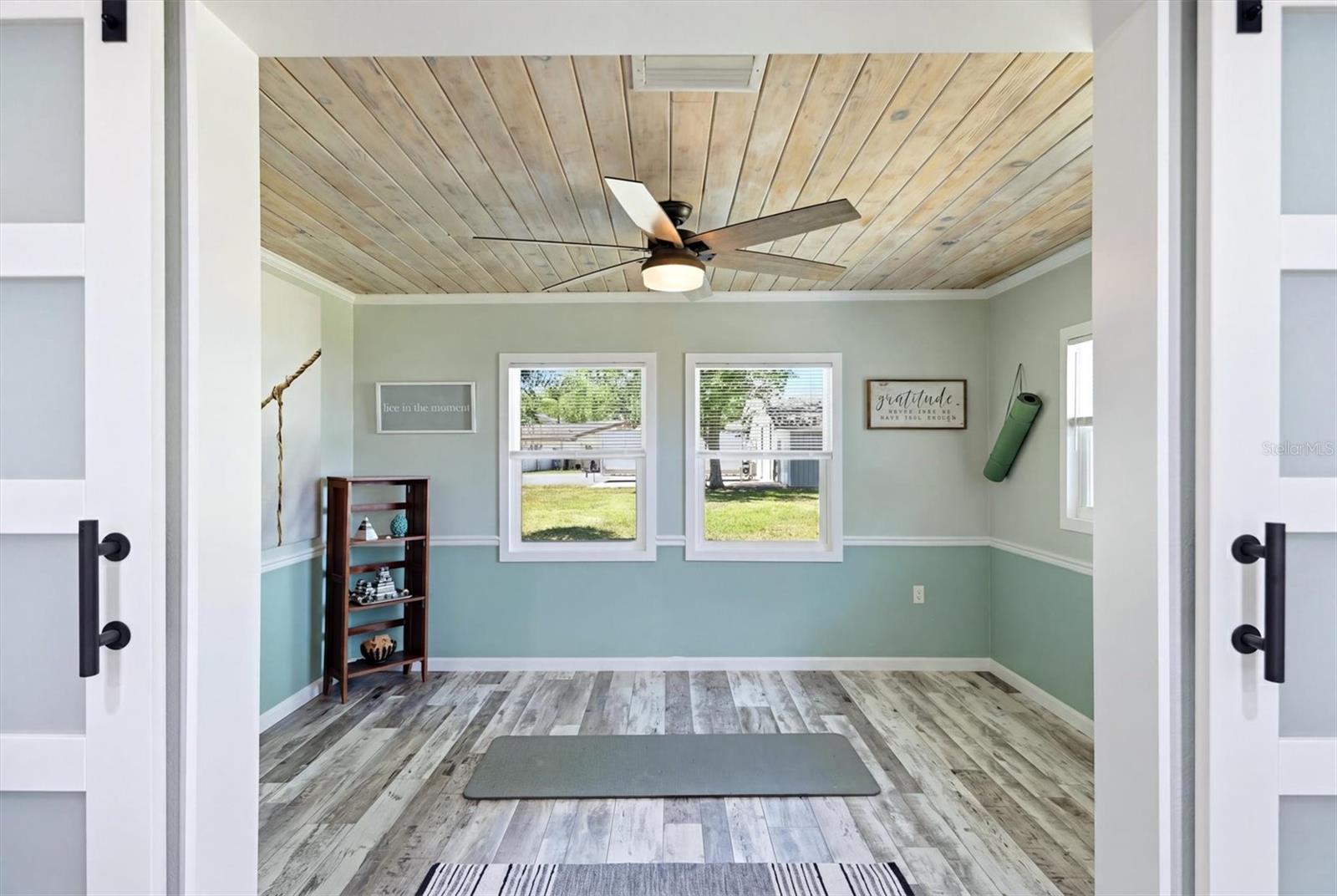 SHADY OAKS - Residential