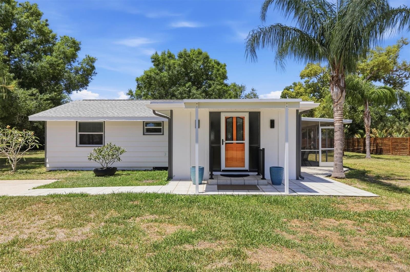 SHADY OAKS - Residential