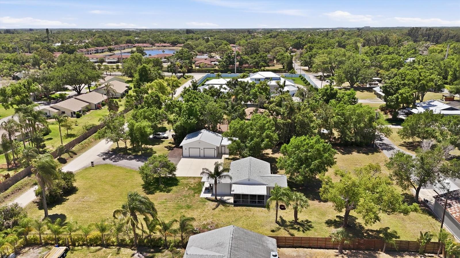 SHADY OAKS - Residential