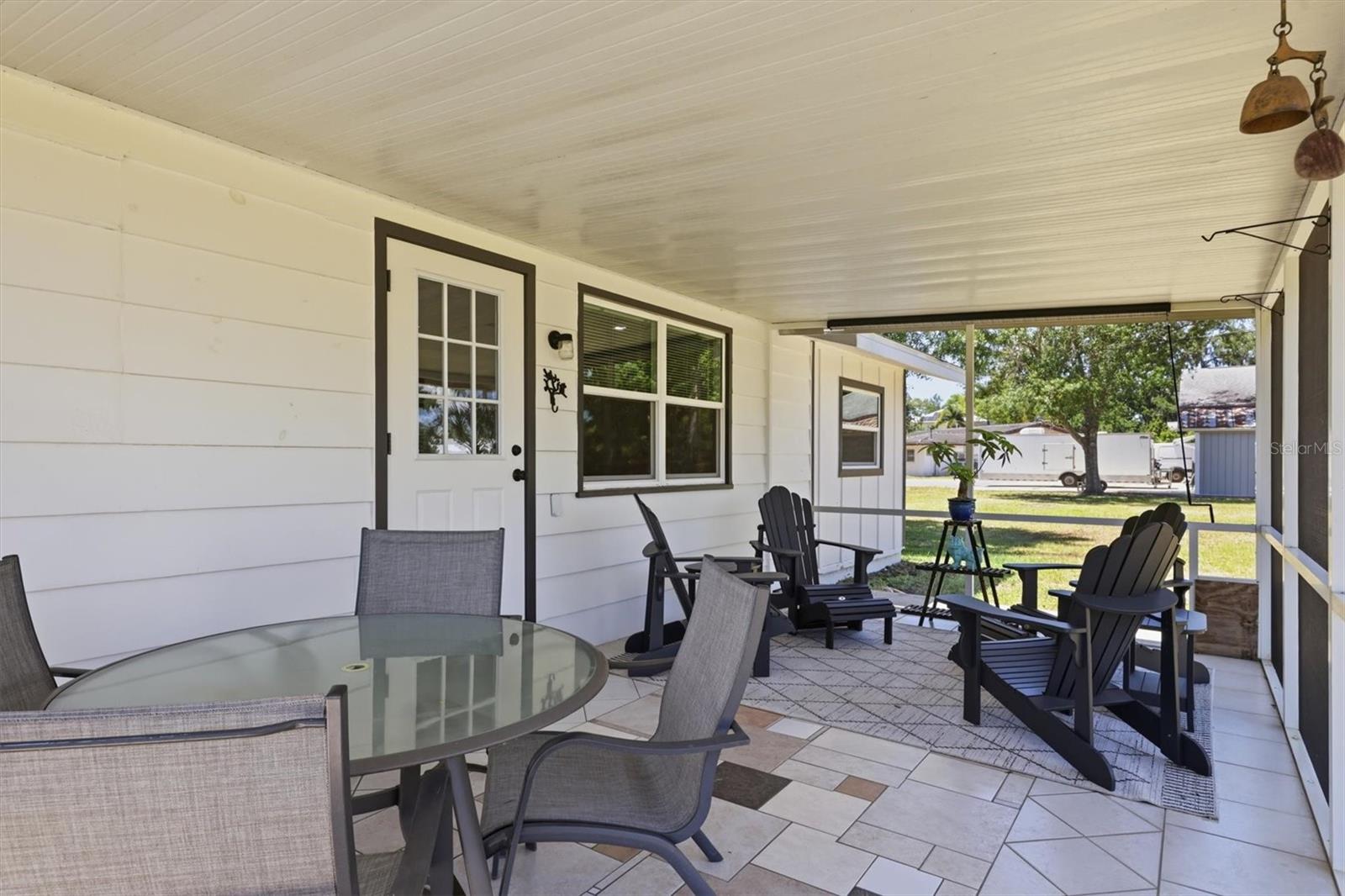 SHADY OAKS - Residential